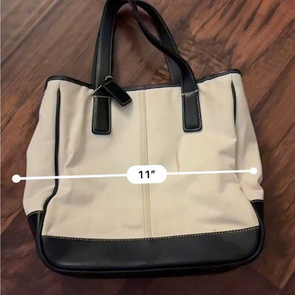 Elegant Black and Cream Tote Bag with Leather Accents - Picture 5 of 5